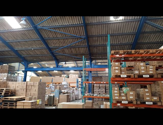 3,300M² WAREHOUSE TO LET IN PAARDEN EILAND